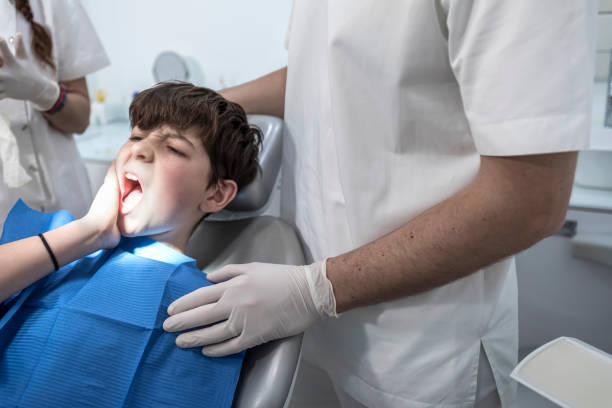Best Emergency Treatment for Dental Infections or Abscesses in Eerlin, ND